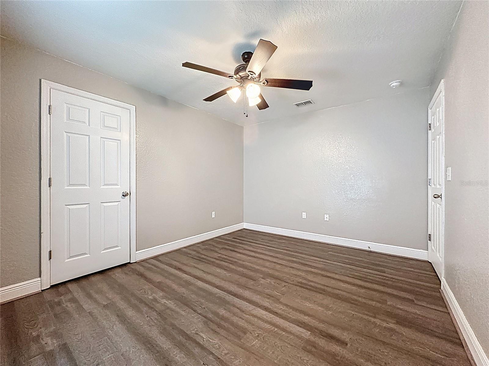 SHERMAN HILLS SEC 1 - Residential