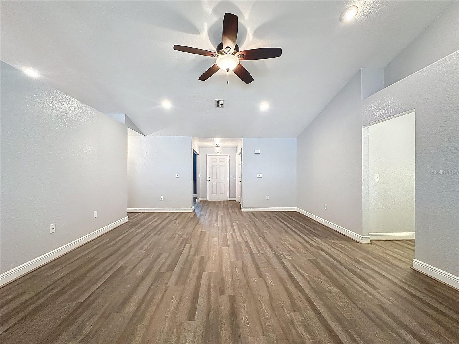 SHERMAN HILLS SEC 1 - Residential