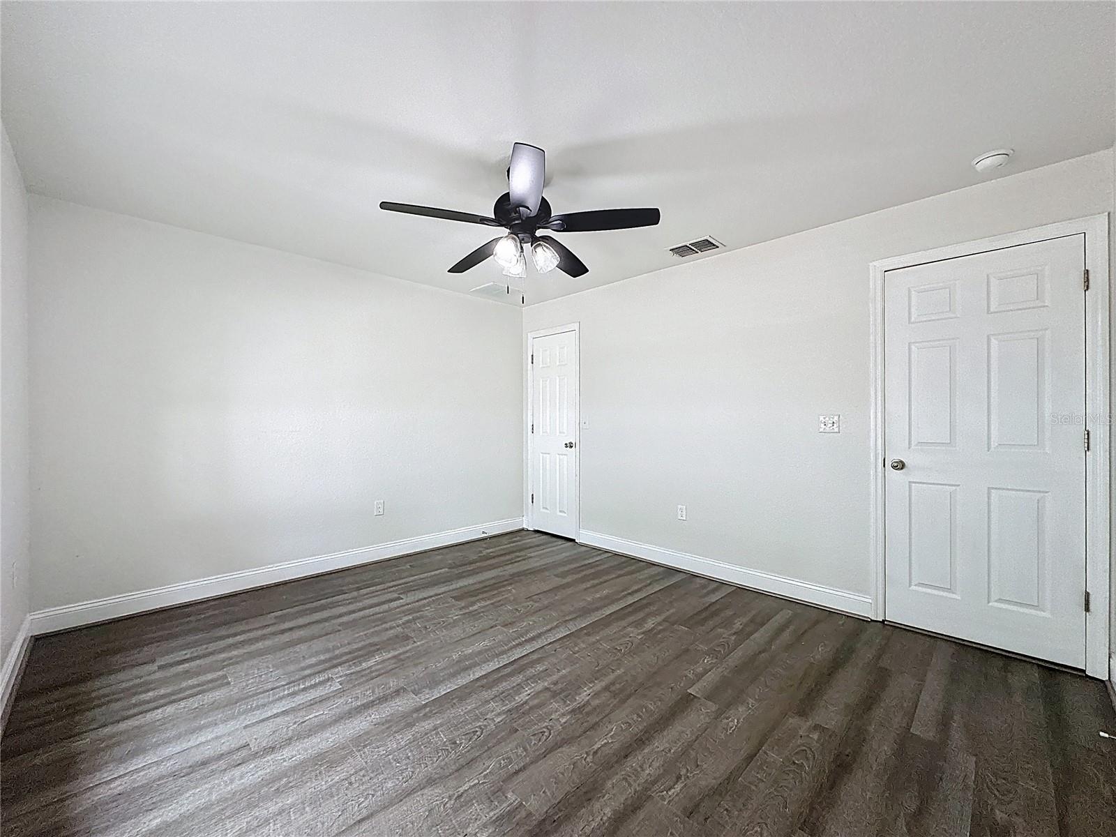 SHERMAN HILLS SEC 1 - Residential