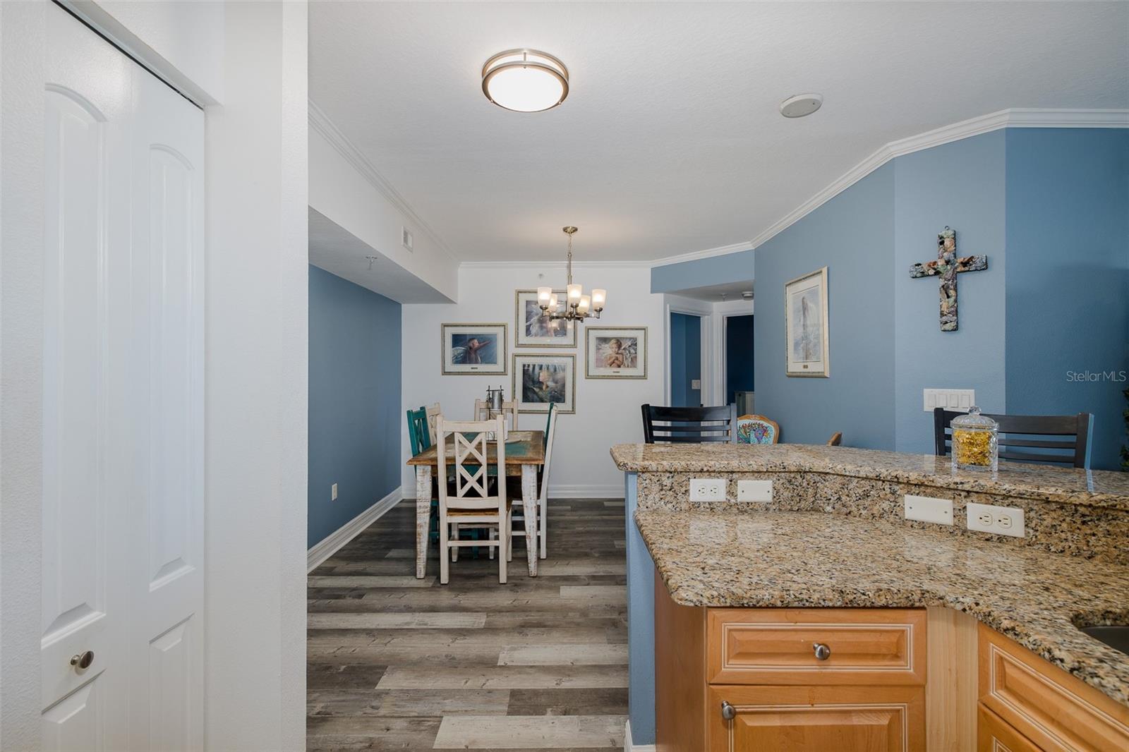 SEAVIEW PLACE/GULF LNDGS - Residential