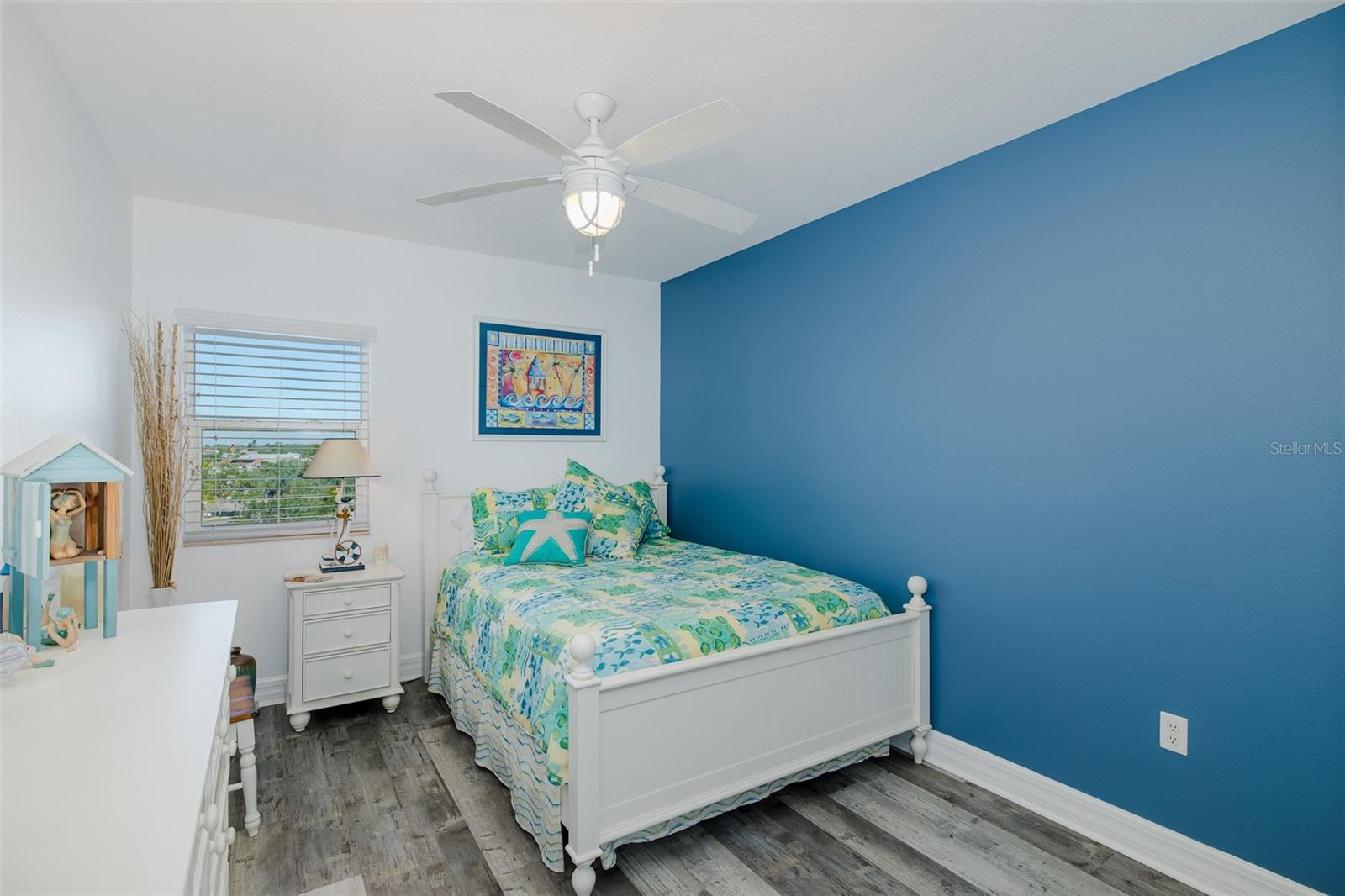 SEAVIEW PLACE/GULF LNDGS - Residential