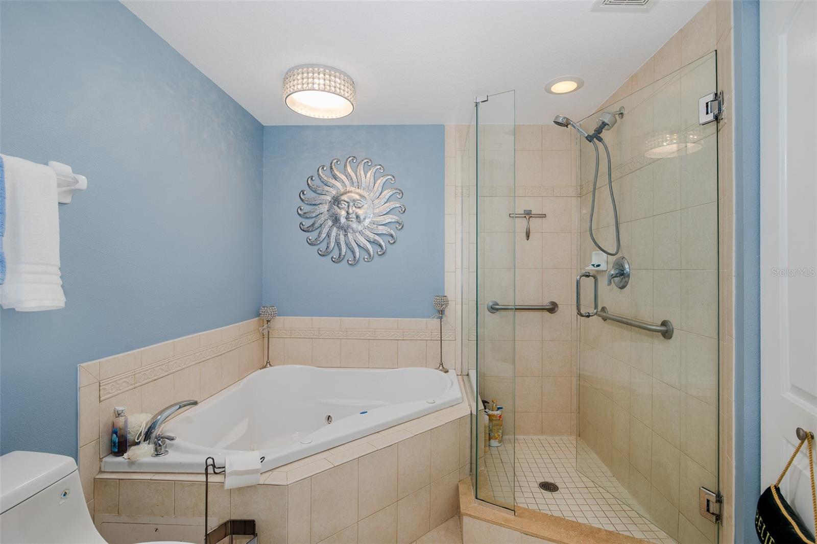 SEAVIEW PLACE/GULF LNDGS - Residential