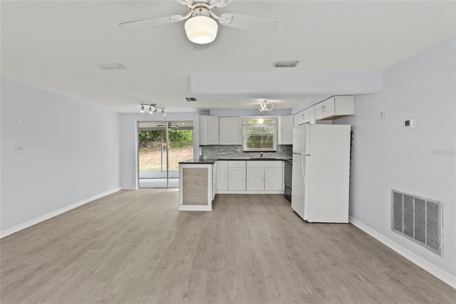 1623 PLUM TREE ROAD