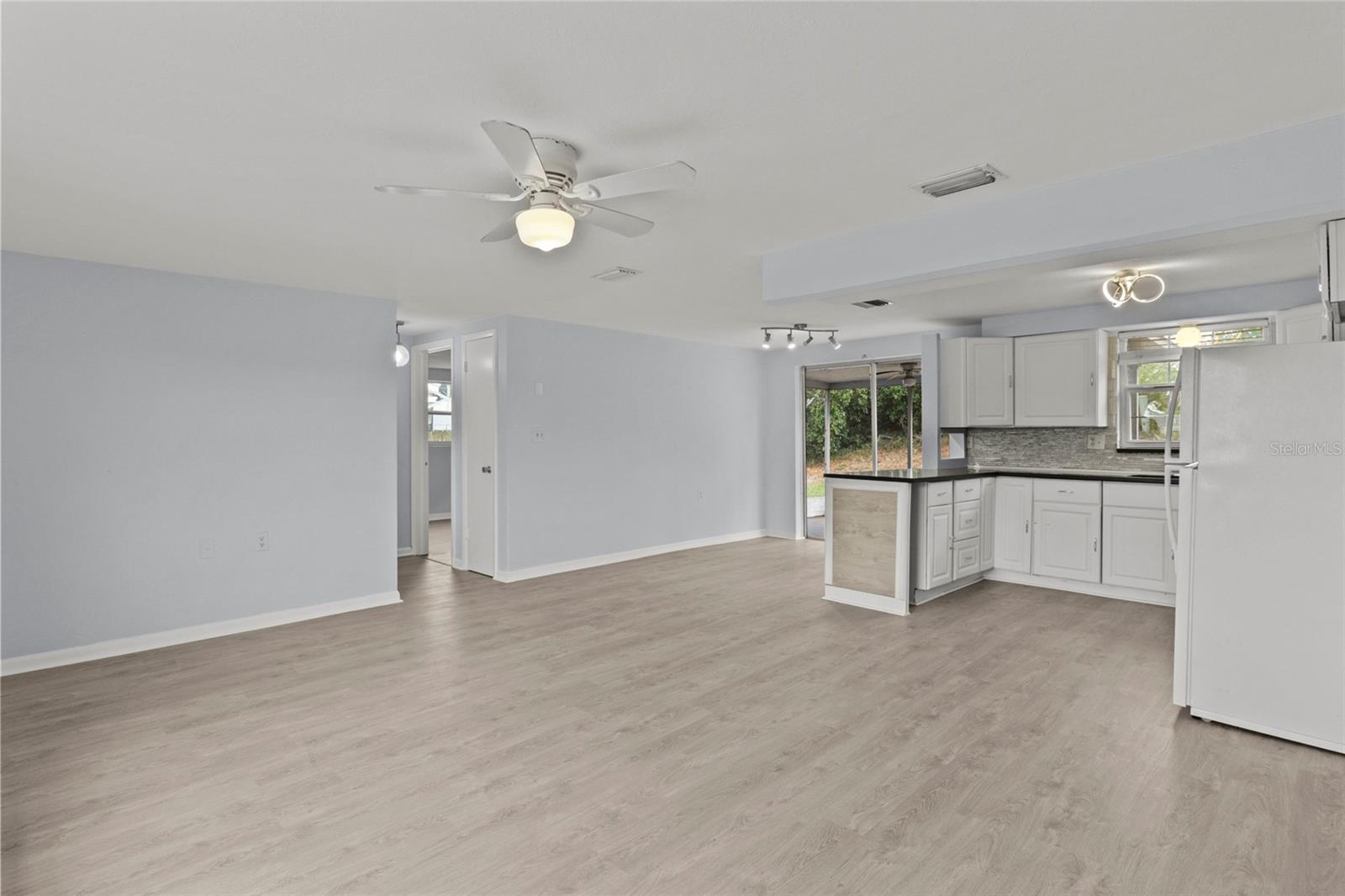 FOREST HILLS - Residential