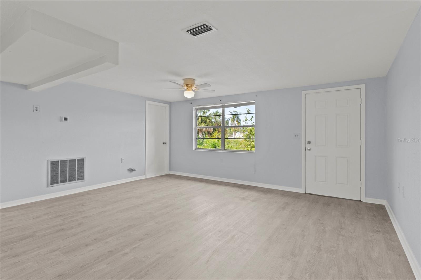 FOREST HILLS - Residential