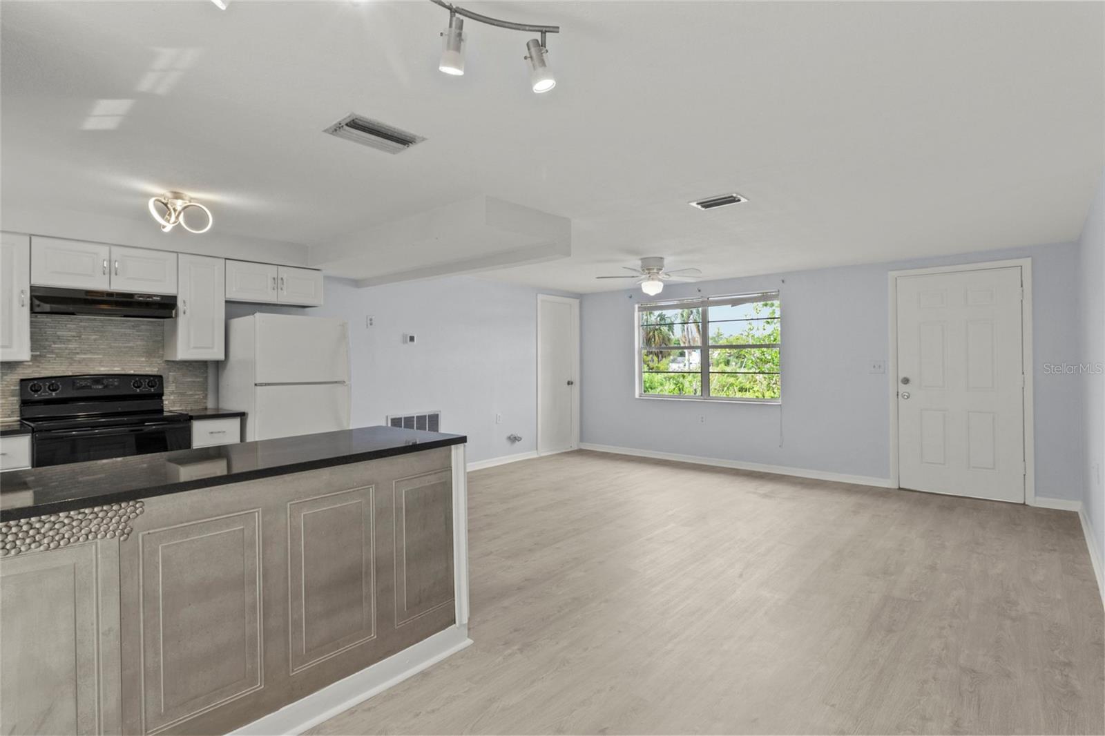 FOREST HILLS - Residential