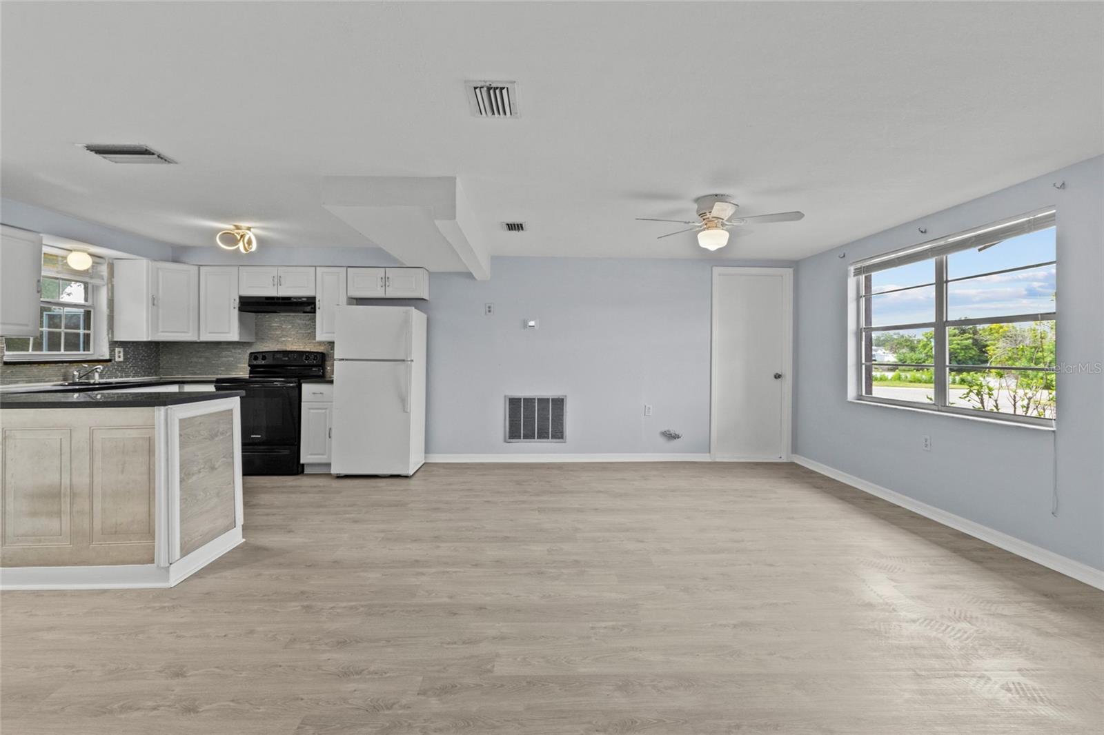 1623 PLUM TREE ROAD