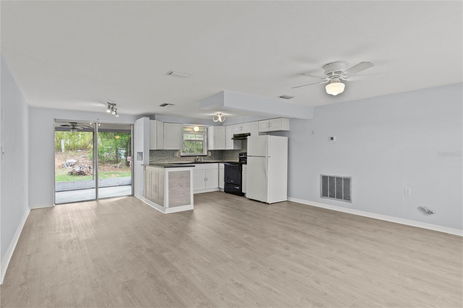 1623 PLUM TREE ROAD