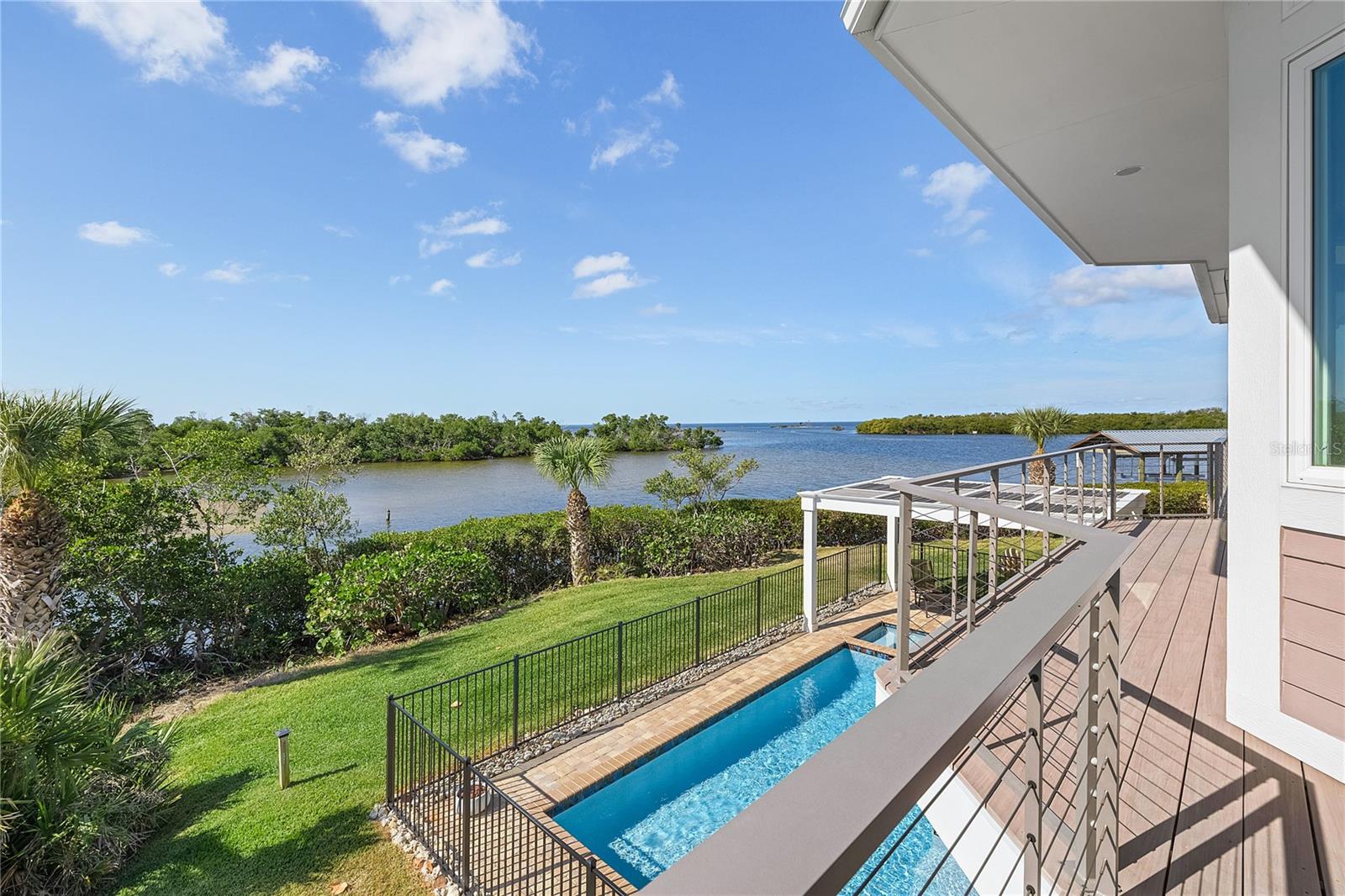 PIRATE HARBOR 01 - Residential