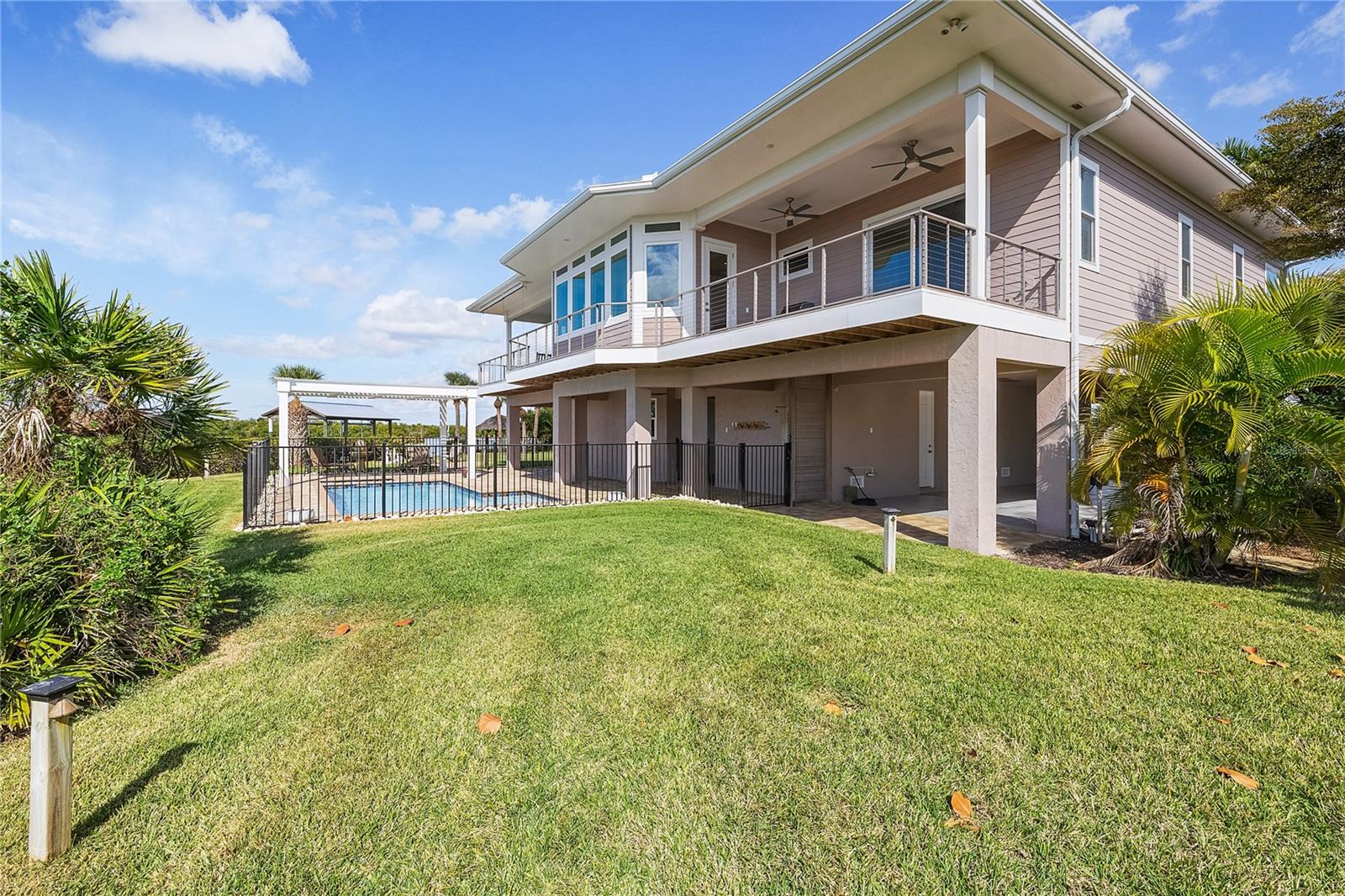 PIRATE HARBOR 01 - Residential