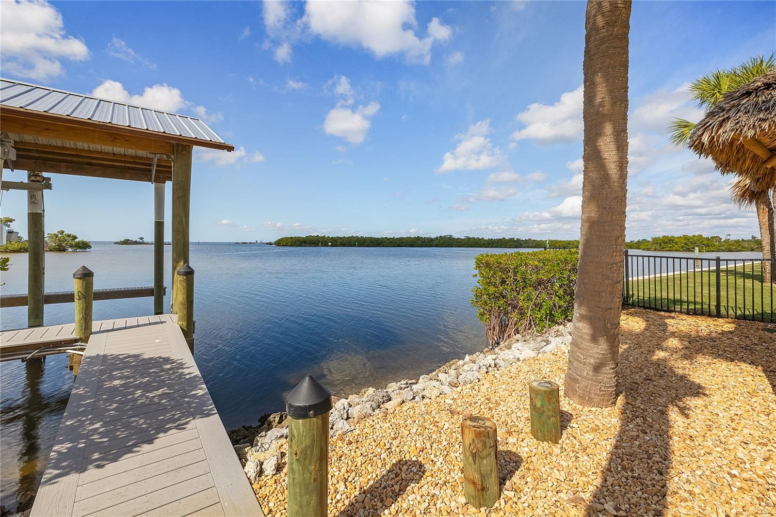 PIRATE HARBOR 01 - Residential