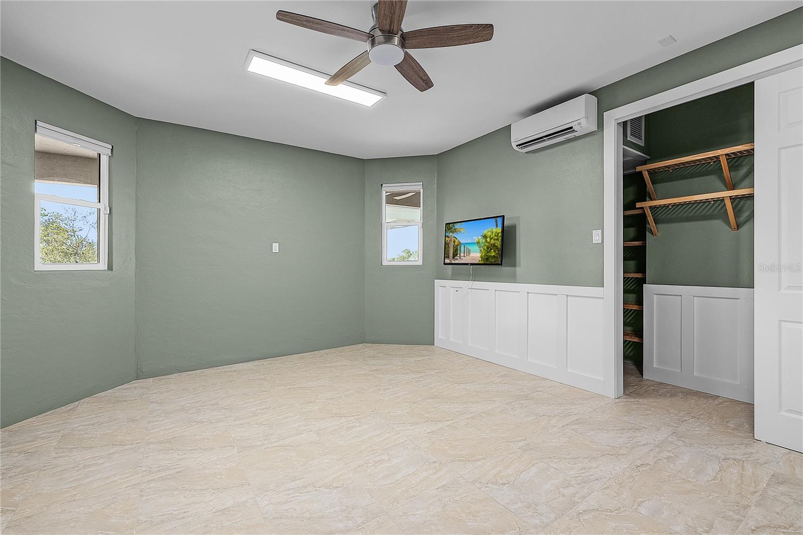 PIRATE HARBOR 01 - Residential