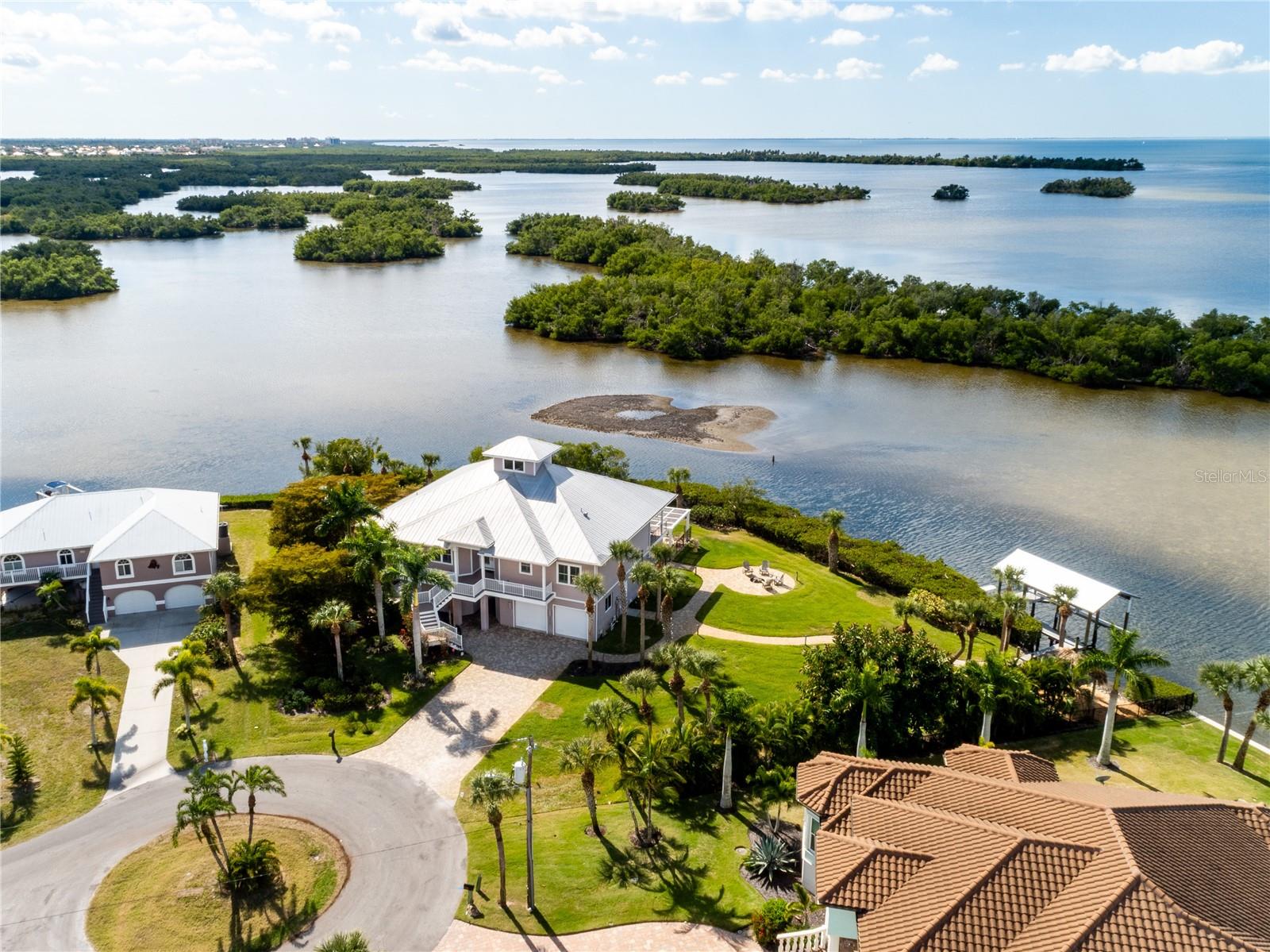 PIRATE HARBOR 01 - Residential