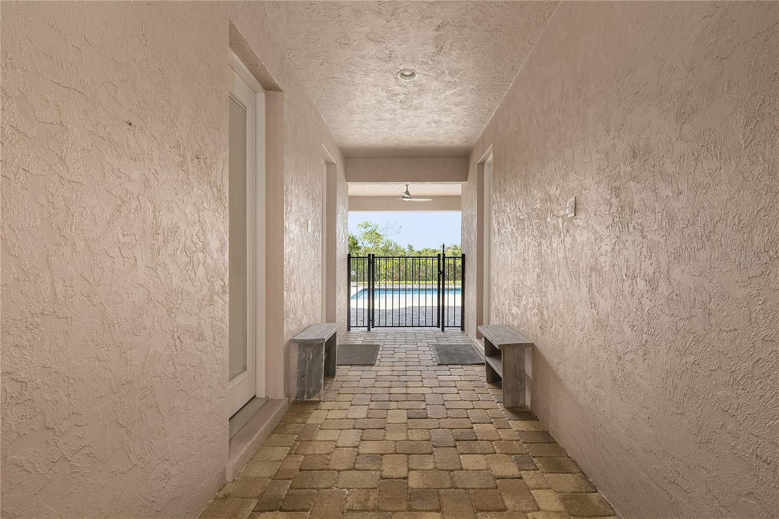 PIRATE HARBOR 01 - Residential