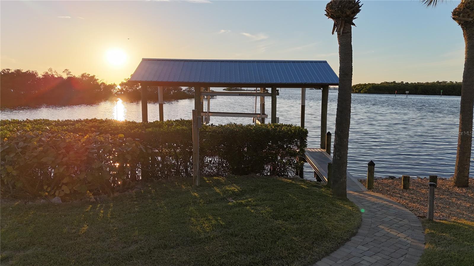 PIRATE HARBOR 01 - Residential