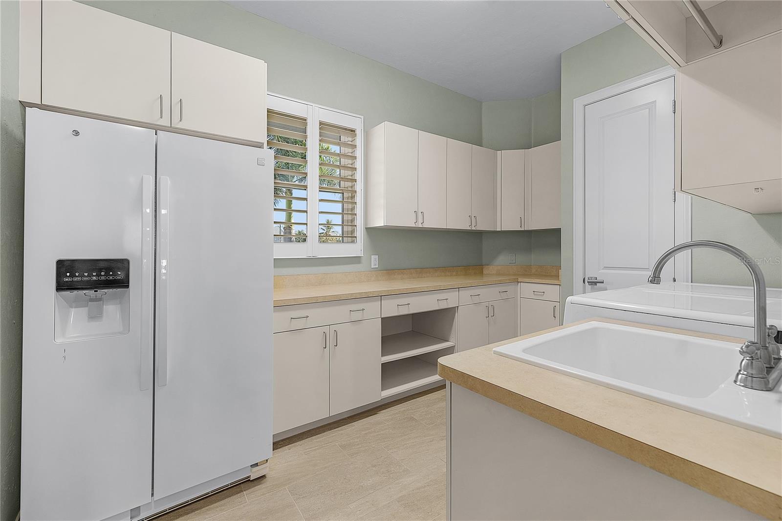 PIRATE HARBOR 01 - Residential