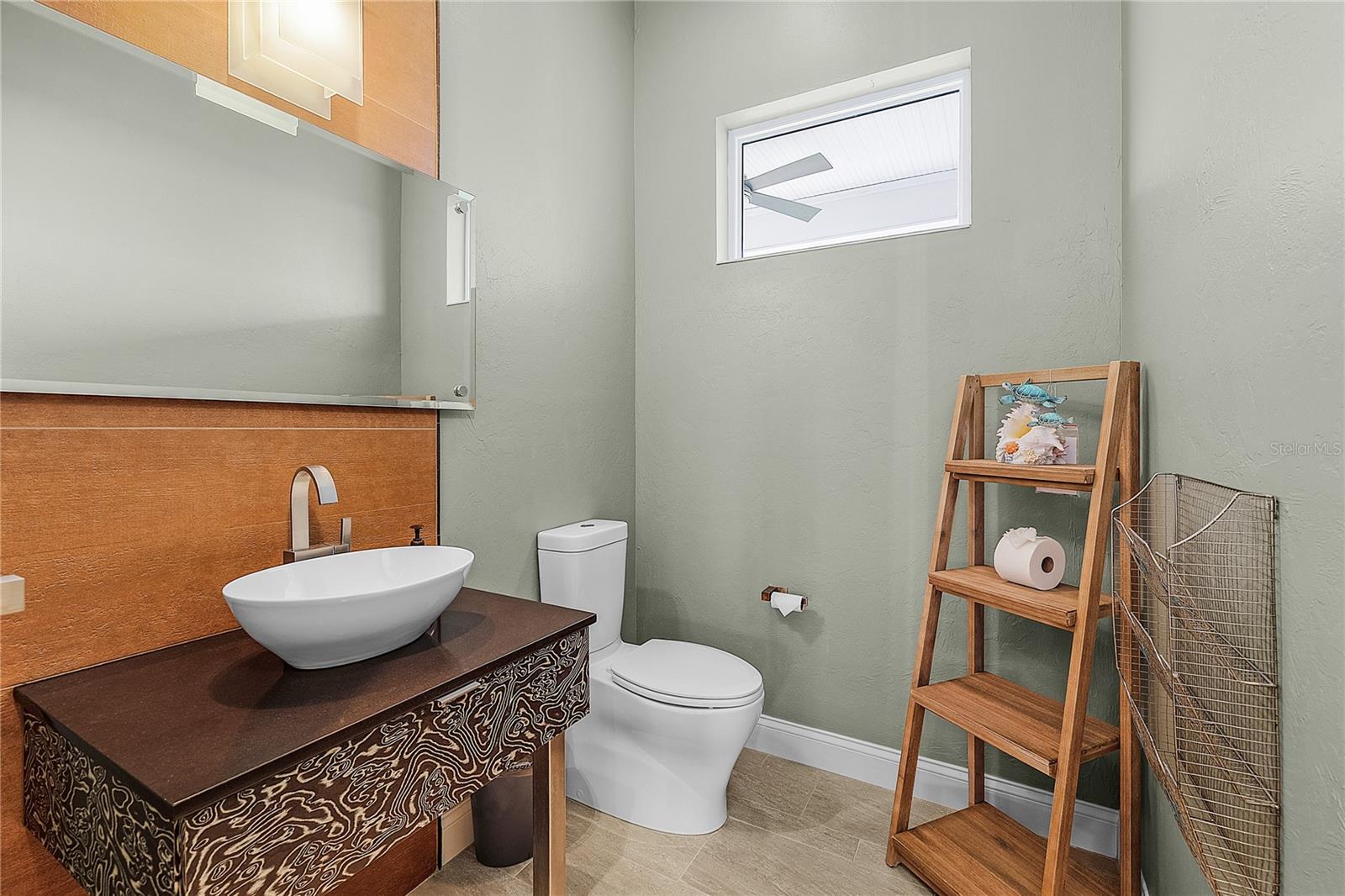 PIRATE HARBOR 01 - Residential