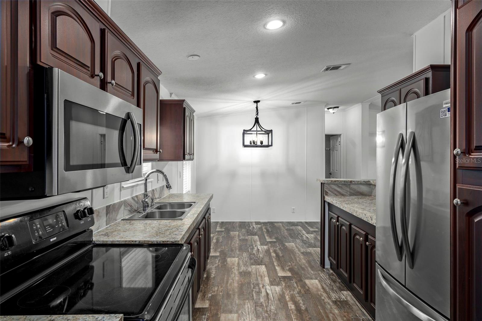 TSALA APOPKA RETREATS - Residential