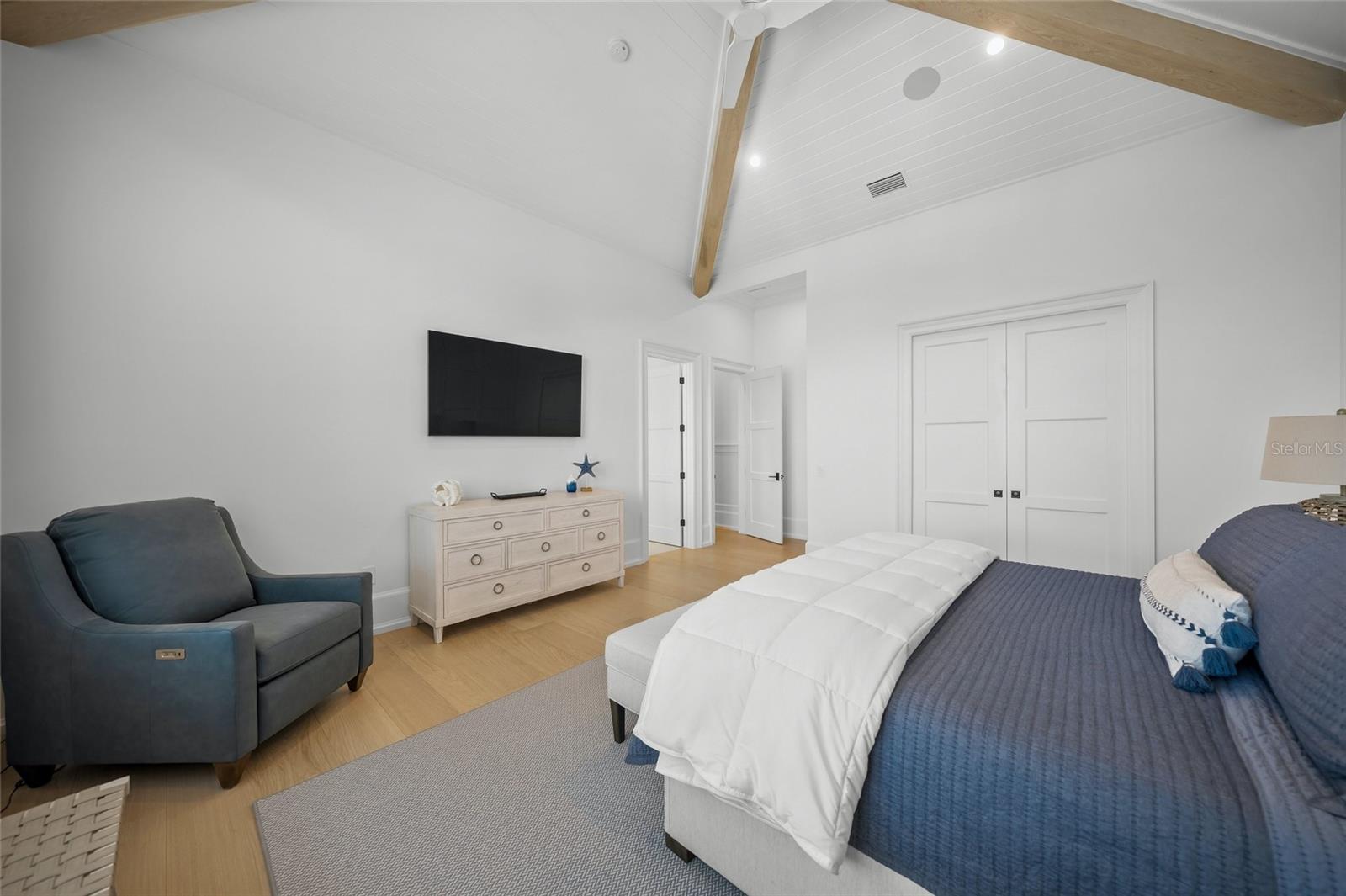 SLEEPY LAGOON PARK - Residential