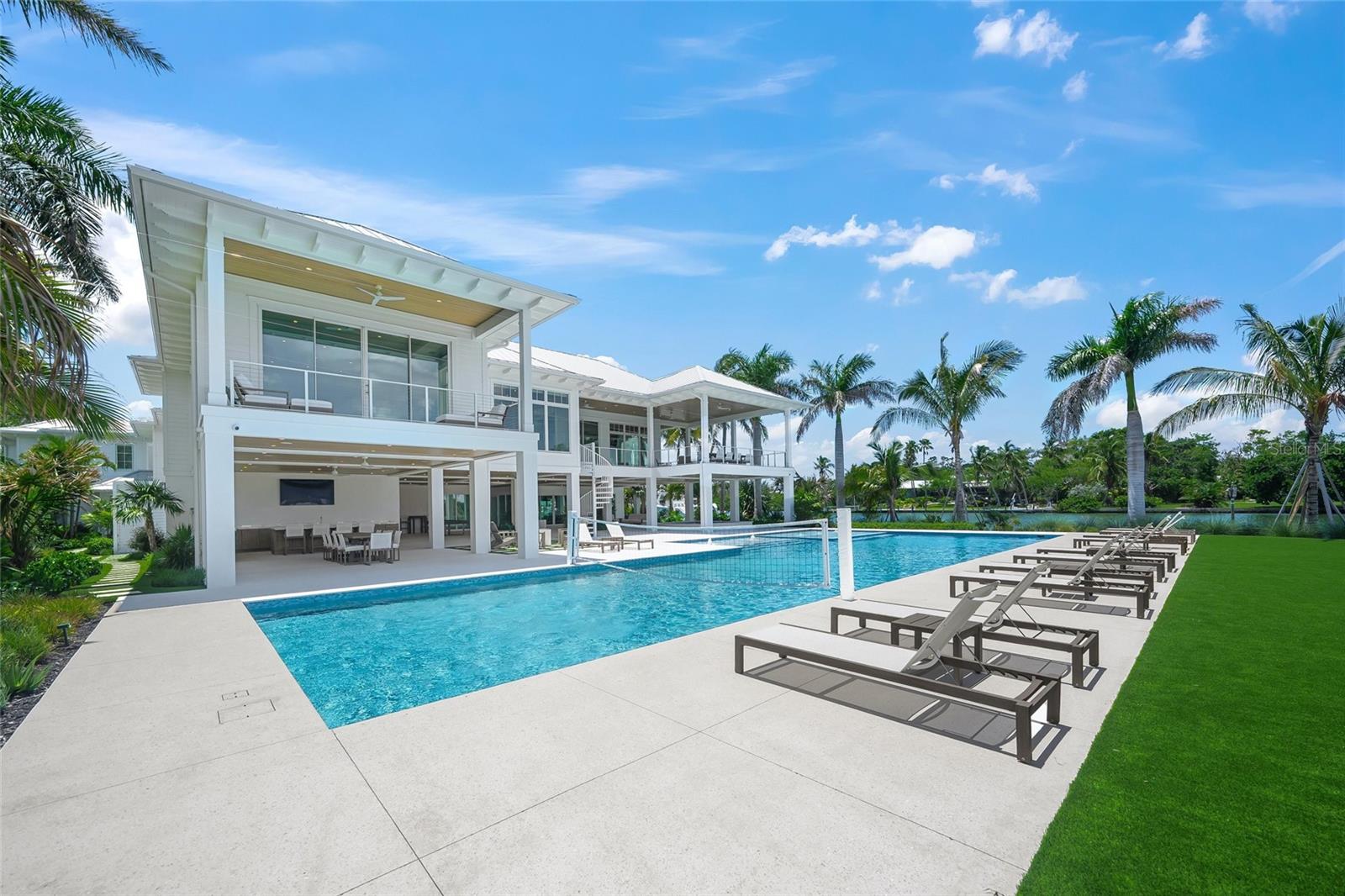 SLEEPY LAGOON PARK - Residential
