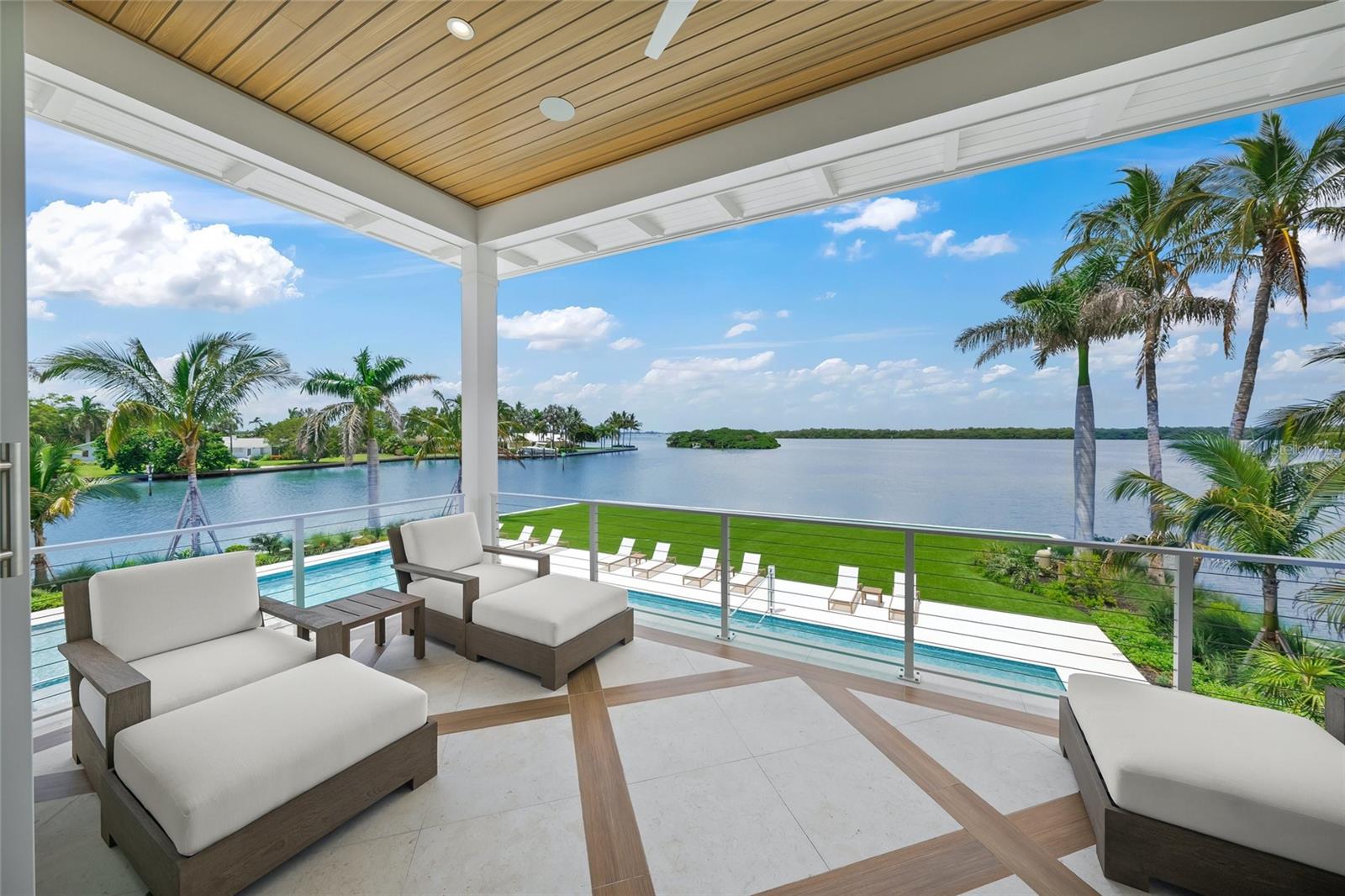 SLEEPY LAGOON PARK - Residential