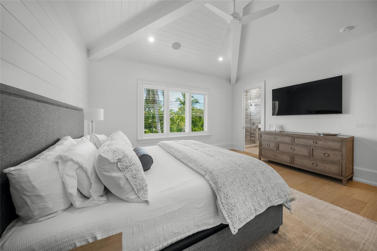SLEEPY LAGOON PARK - Residential