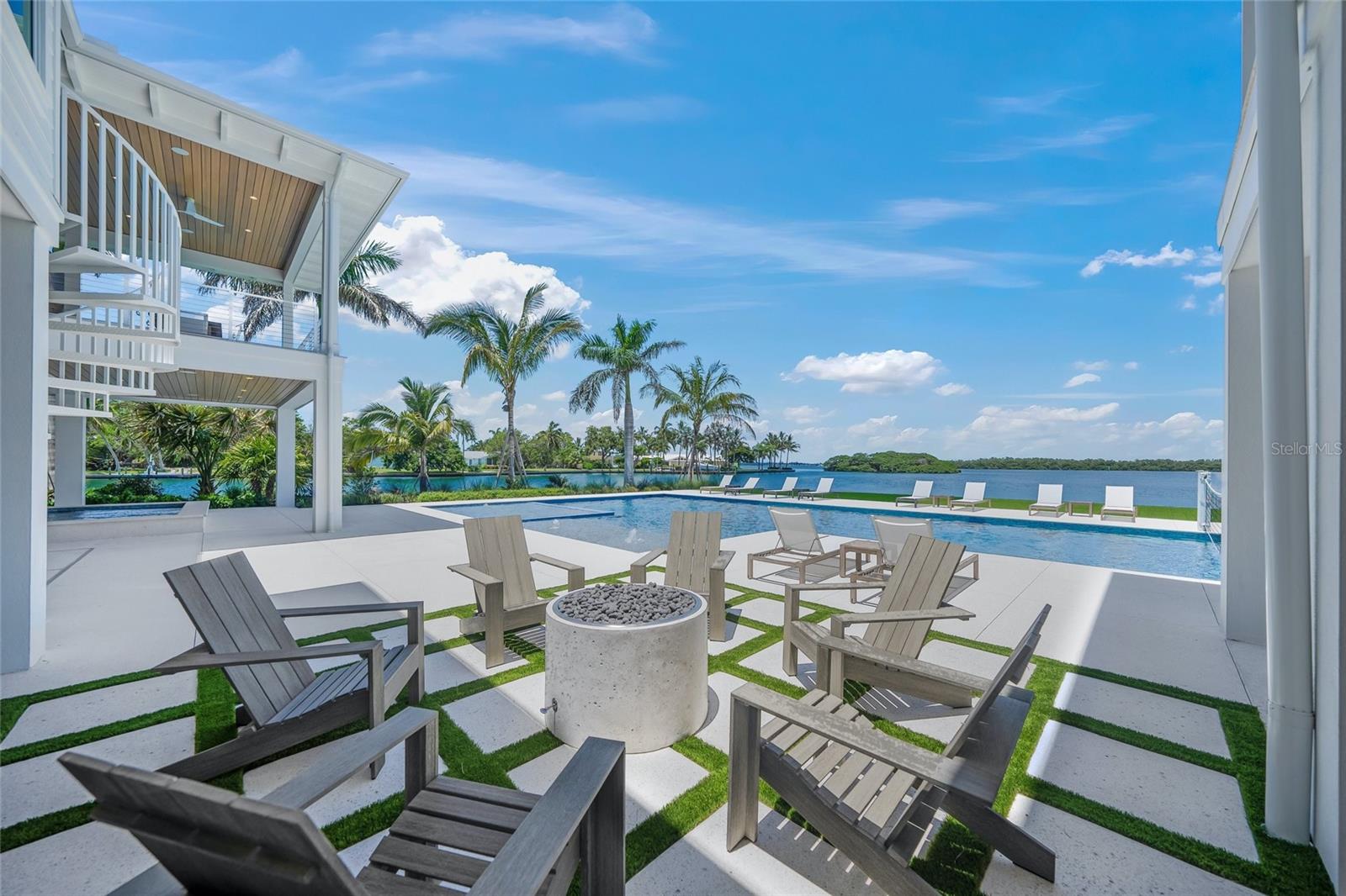 SLEEPY LAGOON PARK - Residential