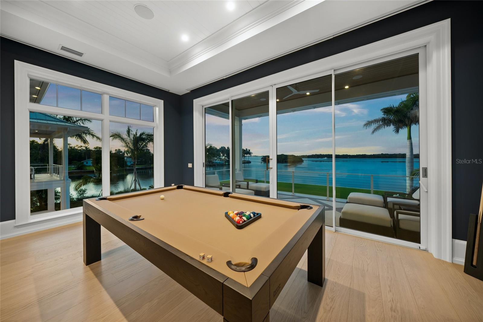 SLEEPY LAGOON PARK - Residential