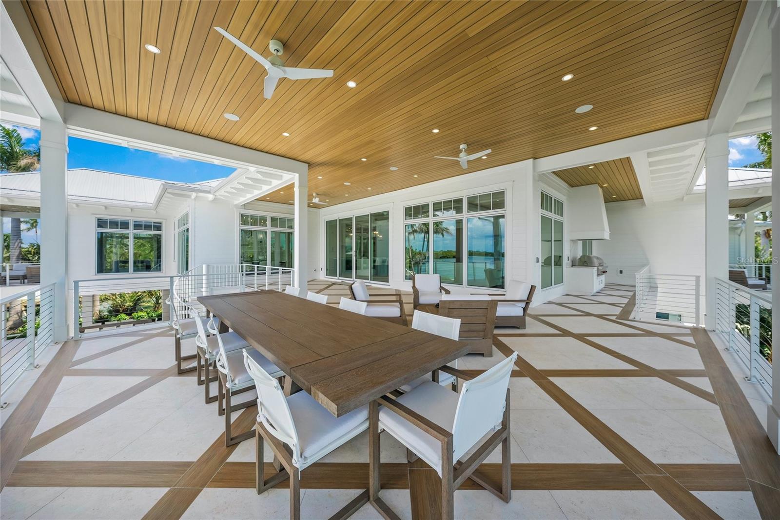 SLEEPY LAGOON PARK - Residential