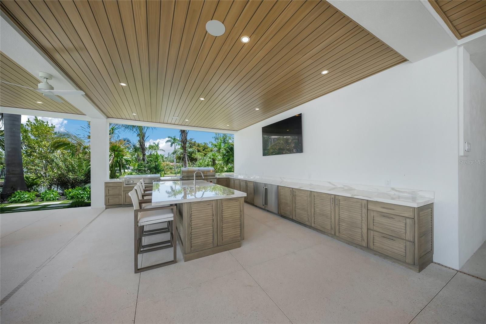 SLEEPY LAGOON PARK - Residential