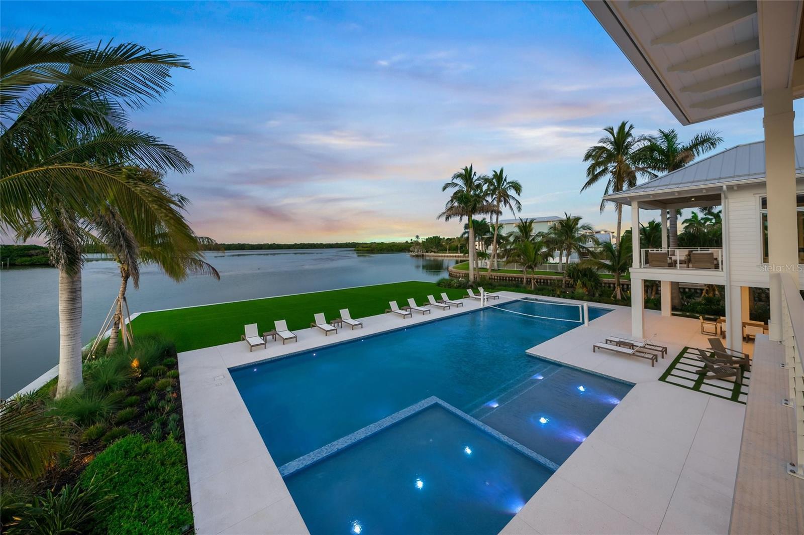 SLEEPY LAGOON PARK - Residential