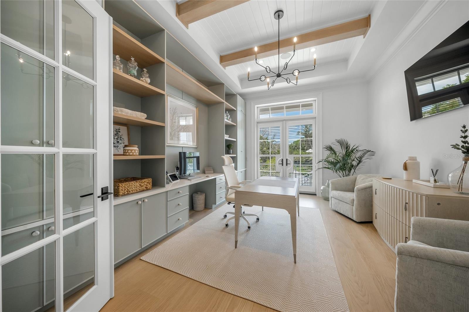 SLEEPY LAGOON PARK - Residential