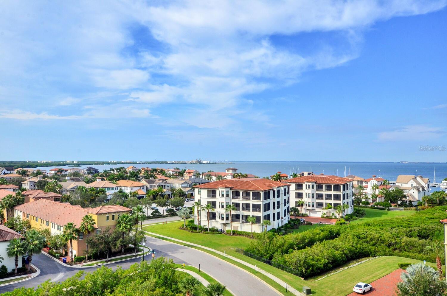 CASTILLO AT WESTSHORE YACHT CL - Residential Lease