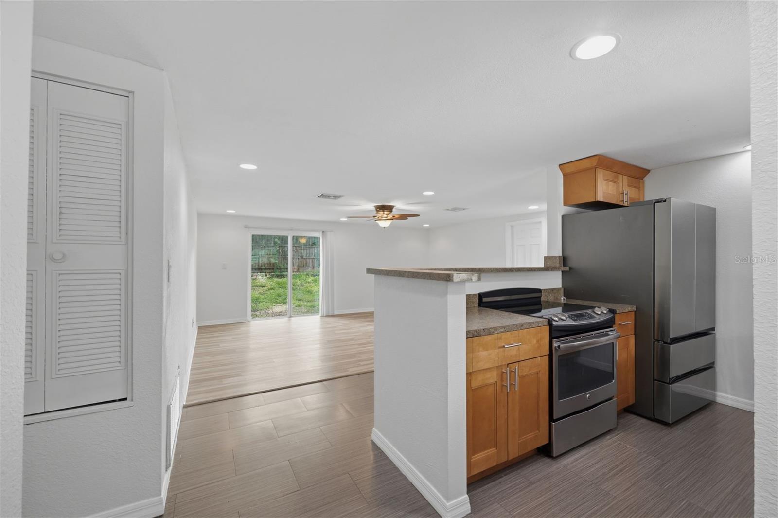 2804 APPLEWOOD DRIVE