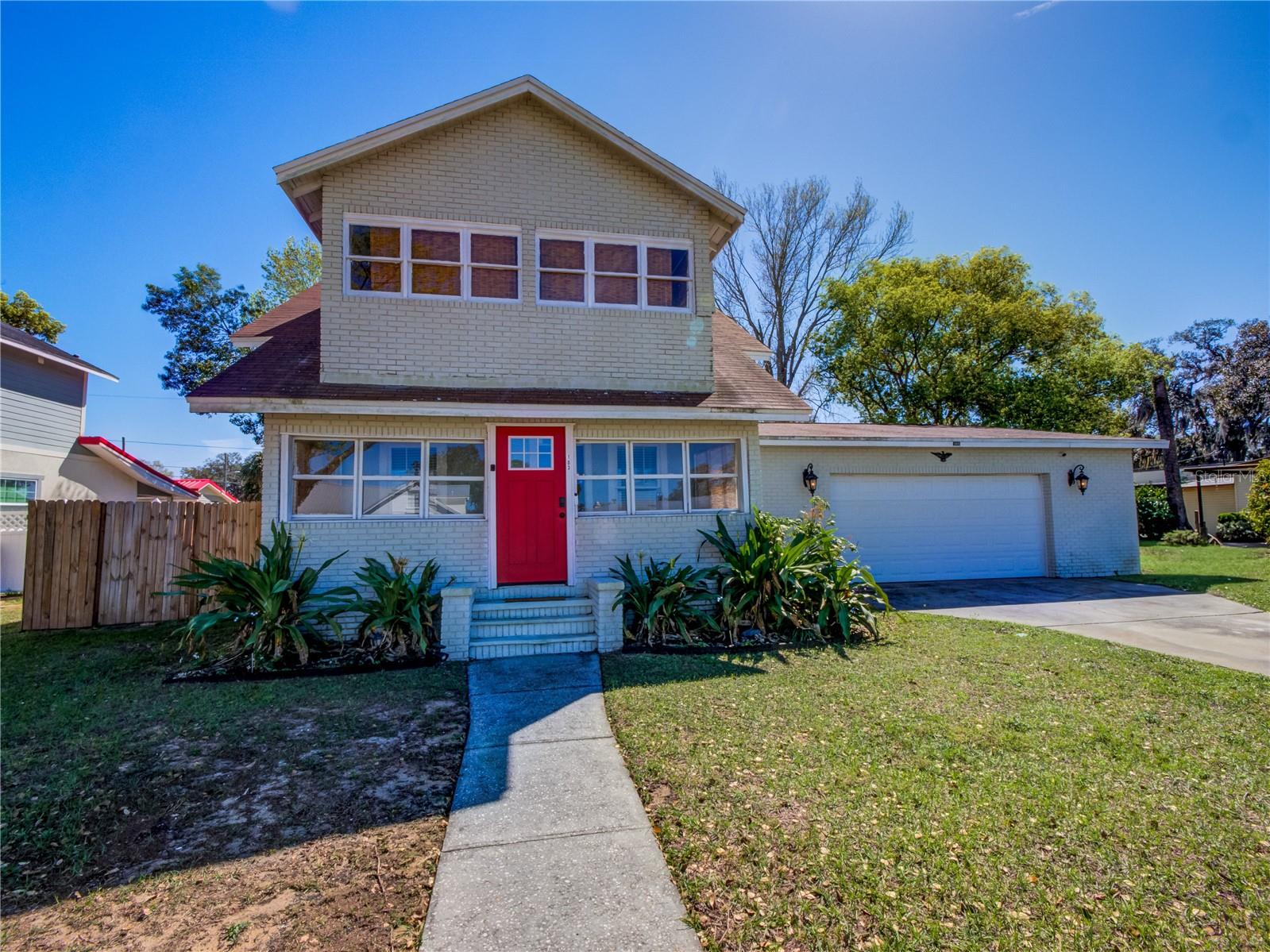 103 W MAPLE STREET