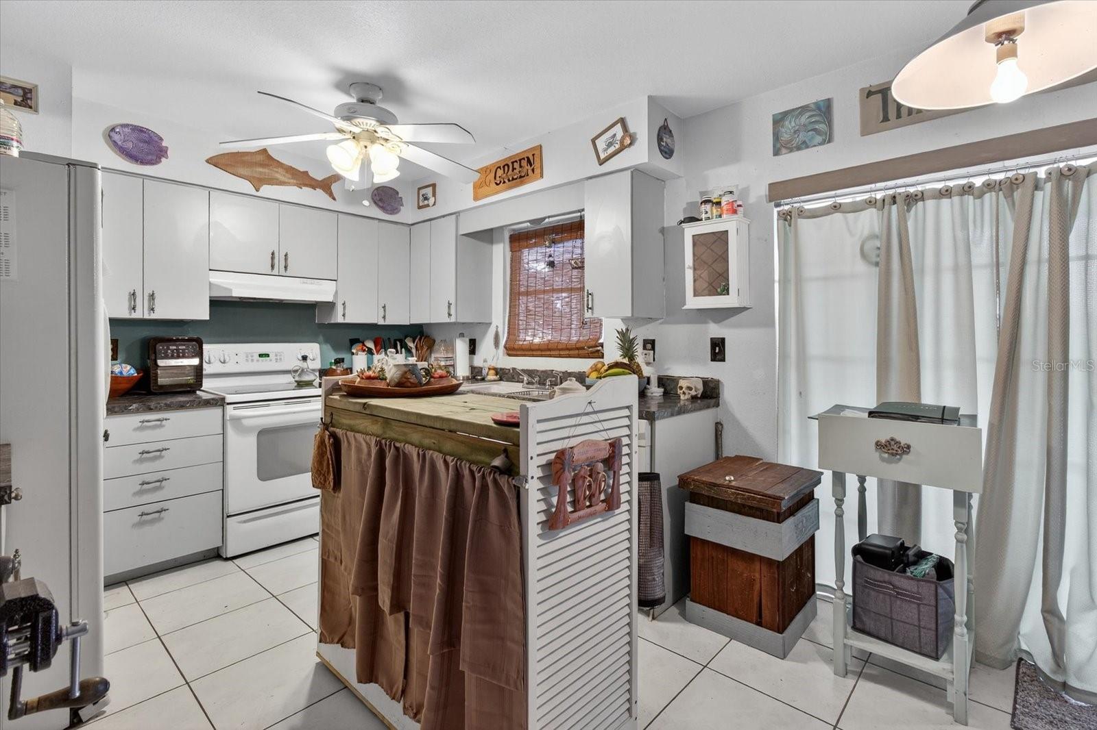 OAKWOOD - Residential
