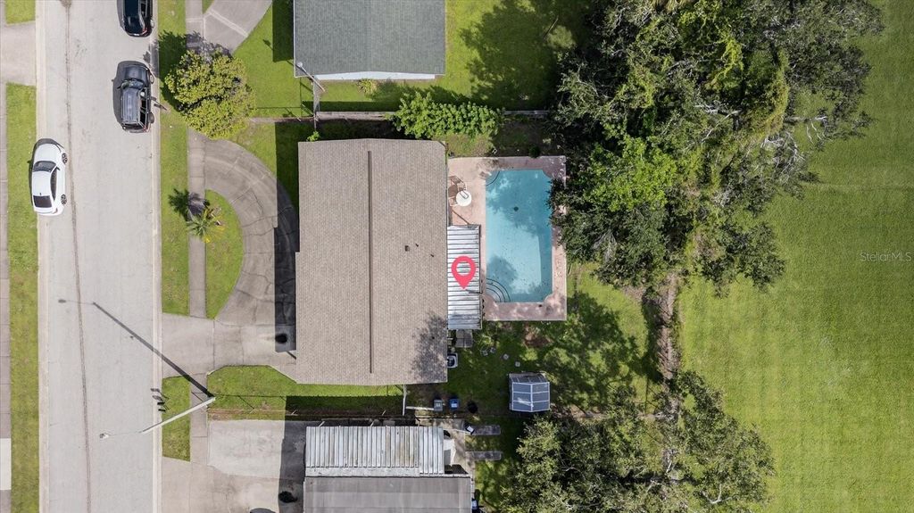 Photo of 2415 19th Street E, Bradenton, FL 34208 (MLS # A4668097)