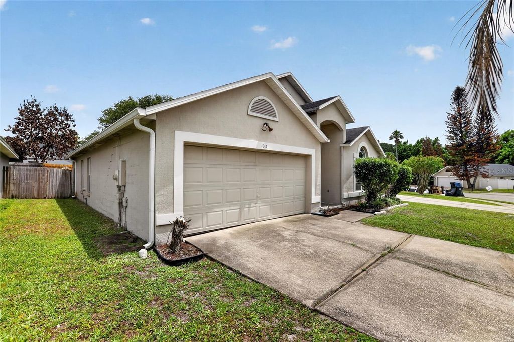 Photo of 1015 Bartlett Court, Oviedo, FL 32765 (MLS # O6405915)