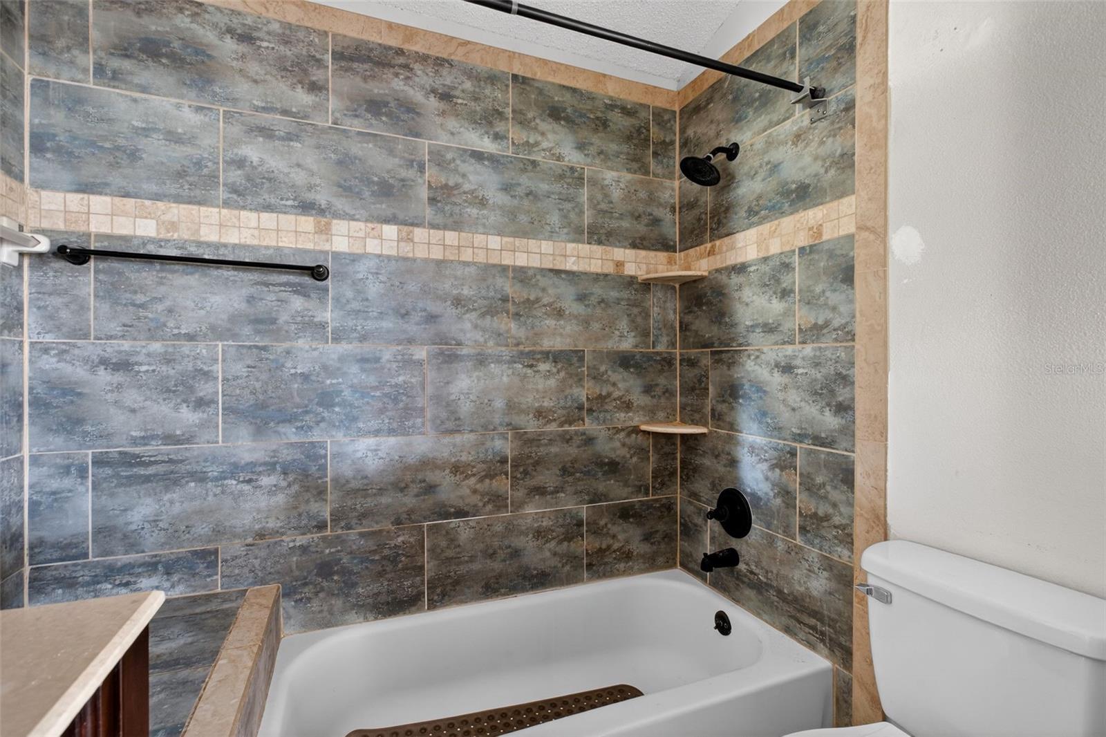 ALAFAYA WOODS PH 17 - Residential