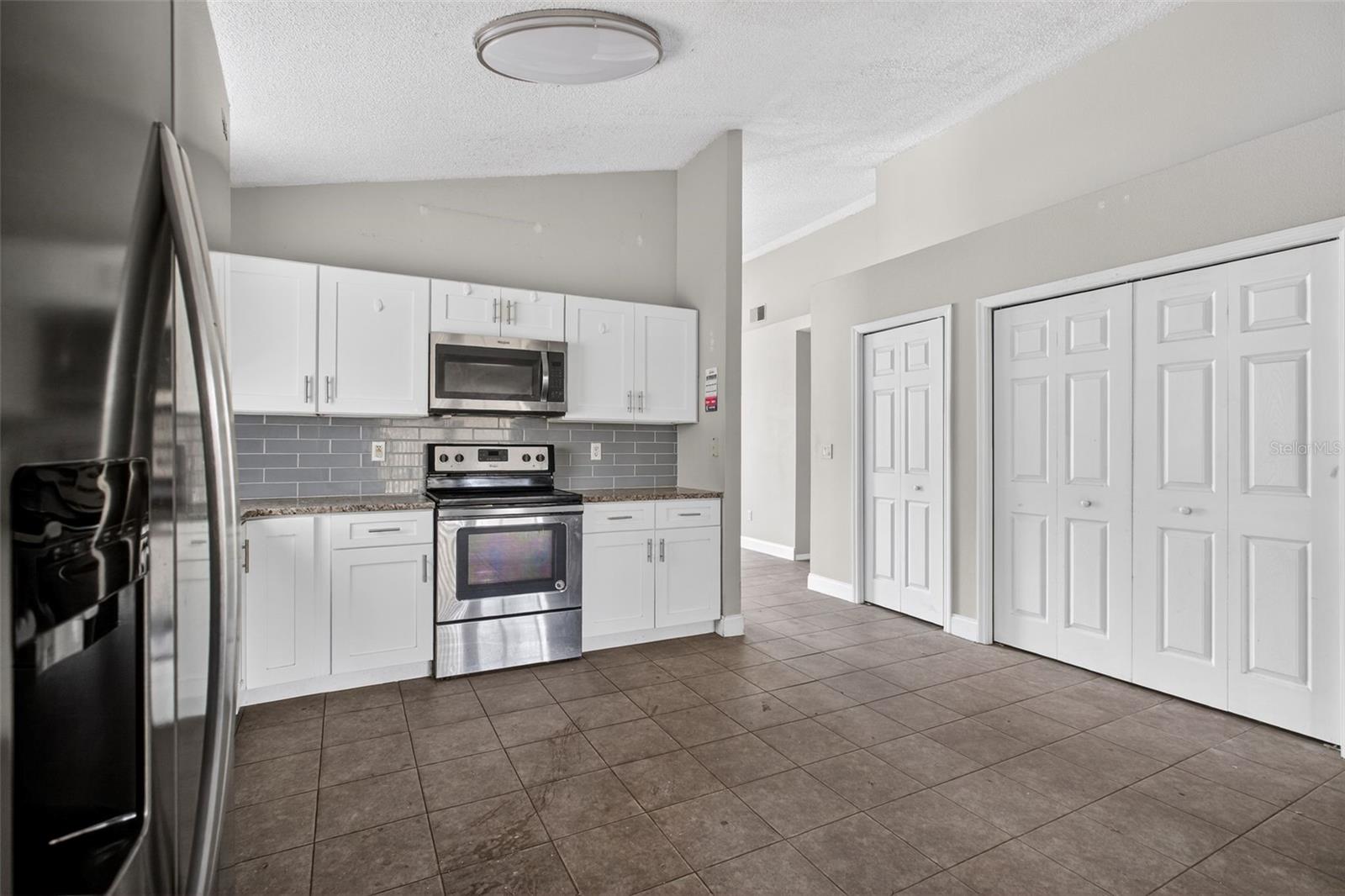 ALAFAYA WOODS PH 17 - Residential