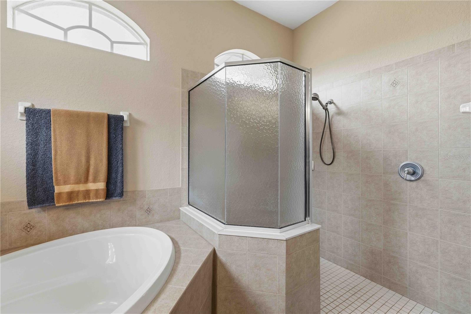 STONEYBROOK AT HERITAGE HARBOUR D-1 - Residential