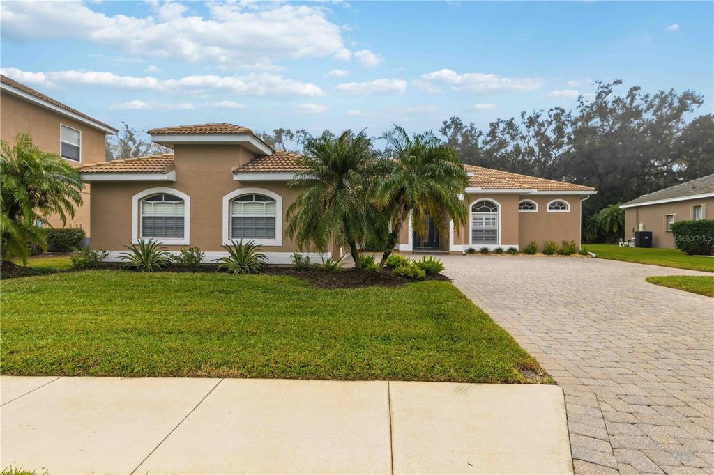Photo of 9004 Brookfield Terrace, Bradenton, FL 34212 (MLS # A4677000)