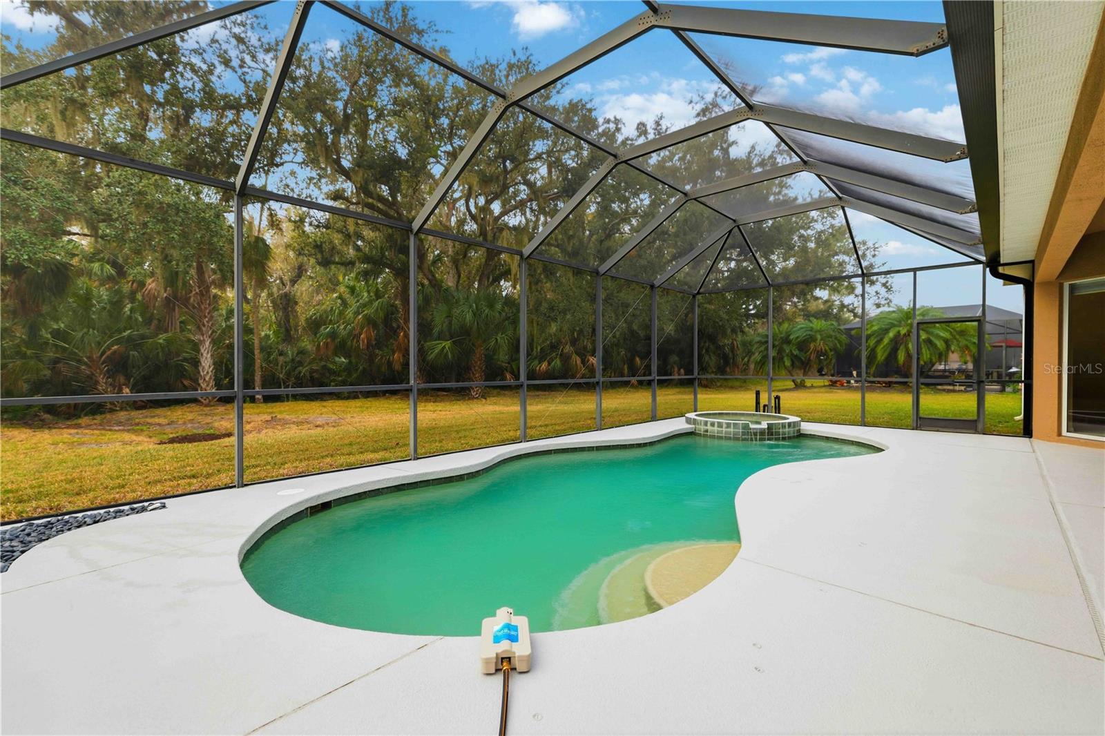 STONEYBROOK AT HERITAGE HARBOUR D-1 - Residential