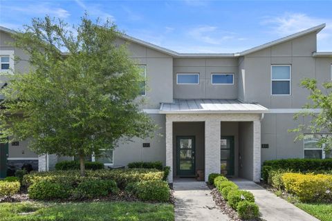 Photo of 820 Pebble Beach Drive, Davenport, FL 33896 (MLS # O6365264)
