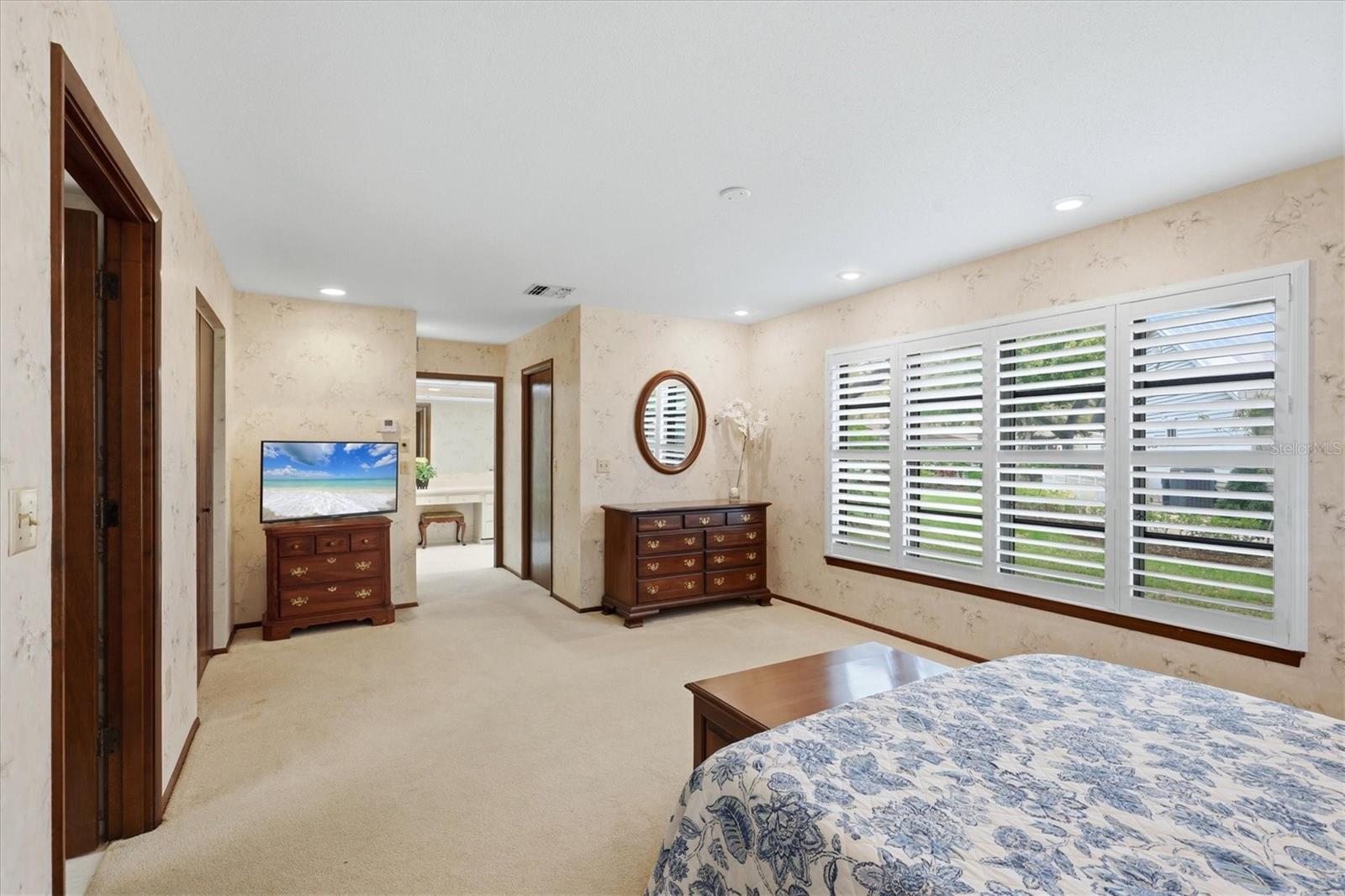 SOUTH VENICE - Residential