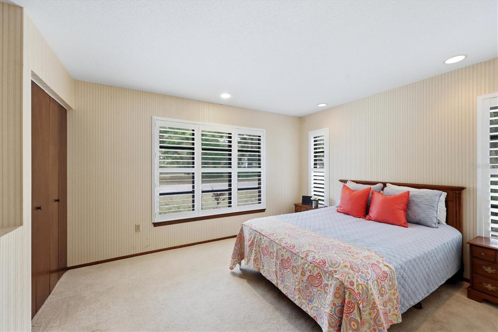 SOUTH VENICE - Residential