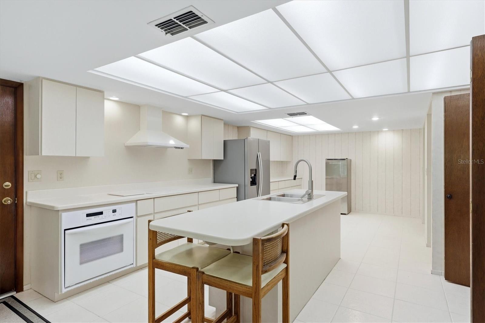 SOUTH VENICE - Residential