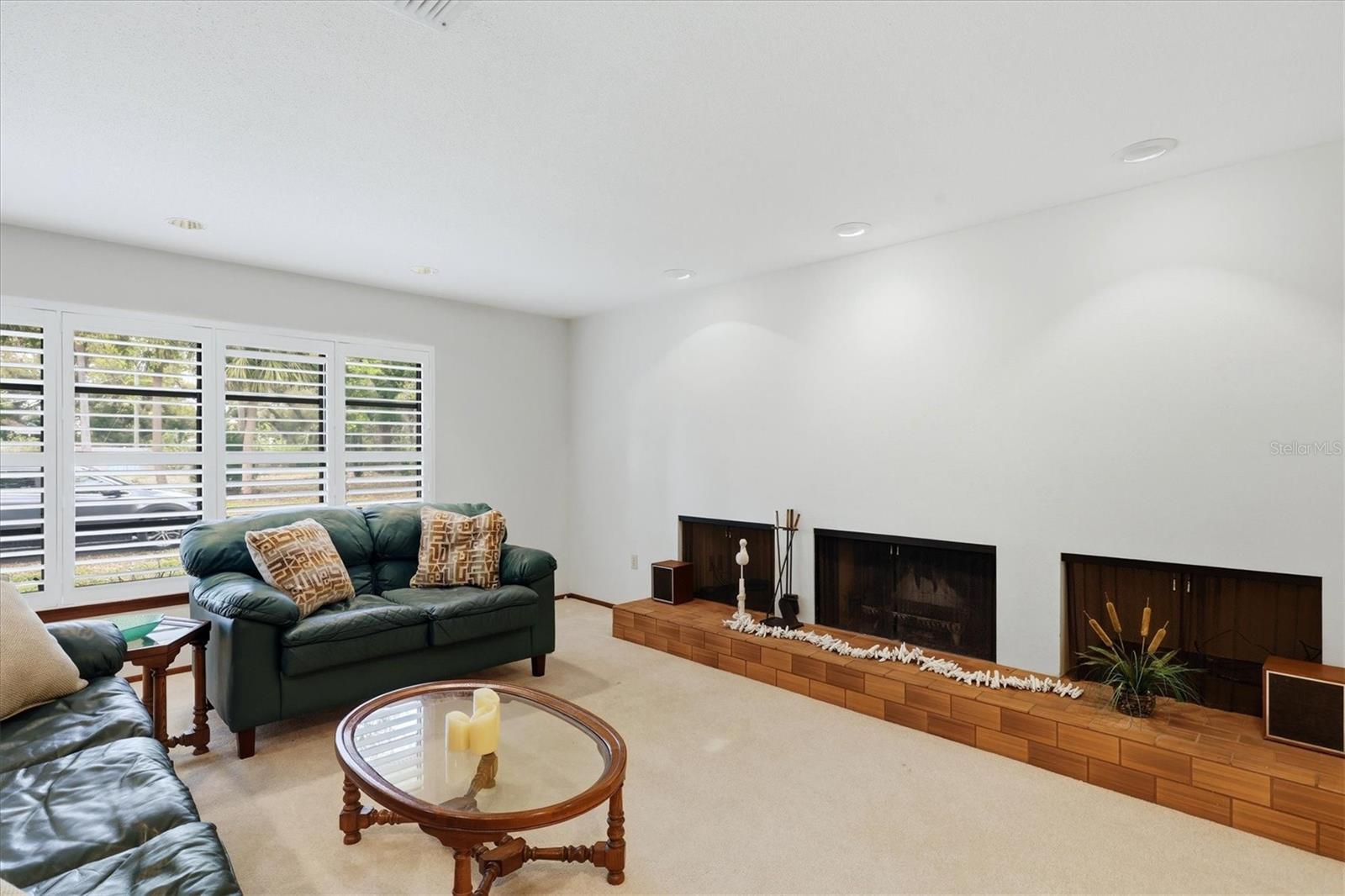 SOUTH VENICE - Residential