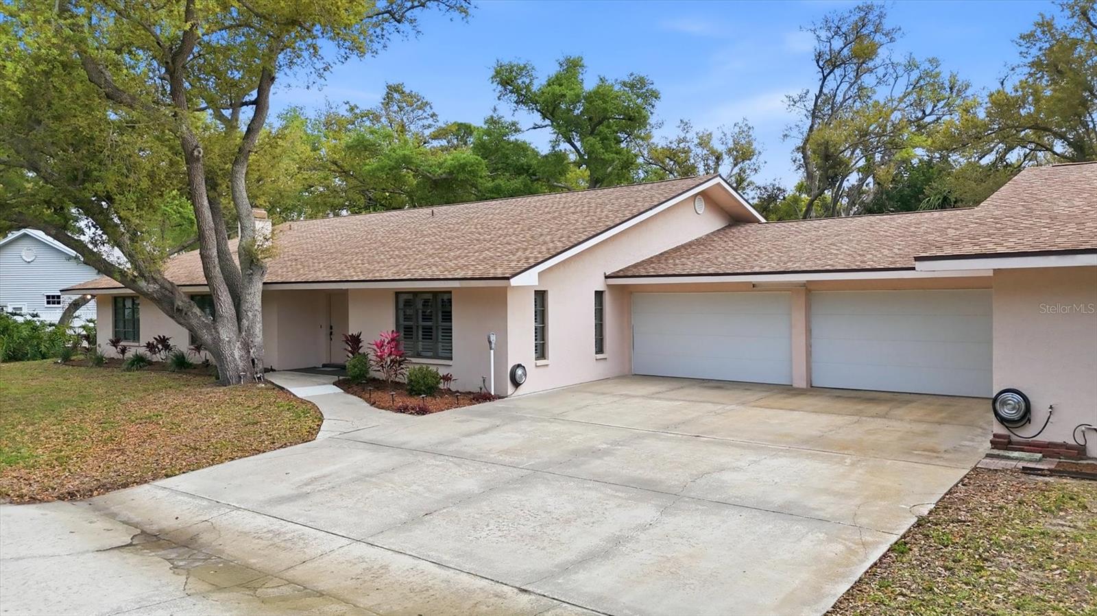 SOUTH VENICE - Residential