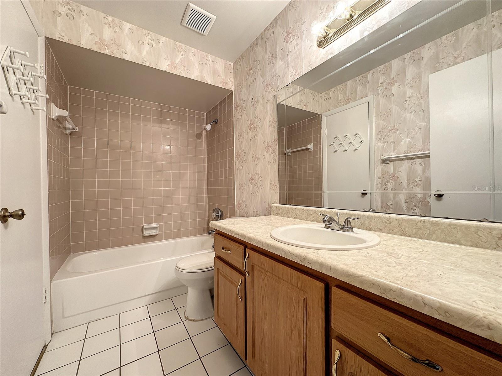 BUENAVENTURA LAKES UNIT 03 - Residential